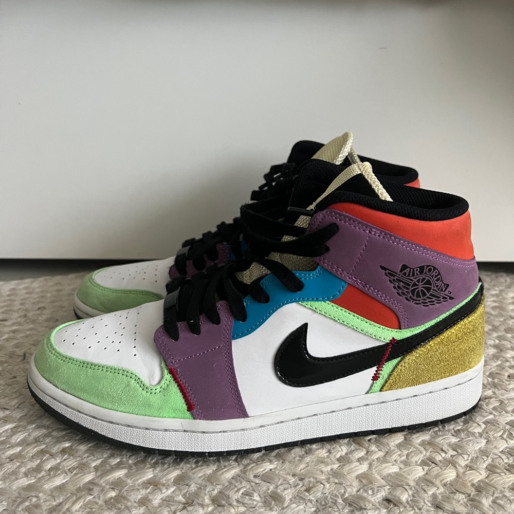 Nike Jordan 1 Mid Lightbulb Women’s Size 10.5 (Used)